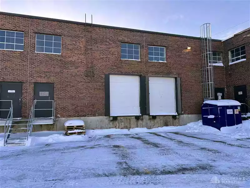 Mount-Royal - Warehouse/Distribution