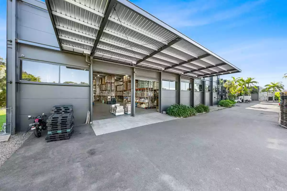 2/231 Holt Street