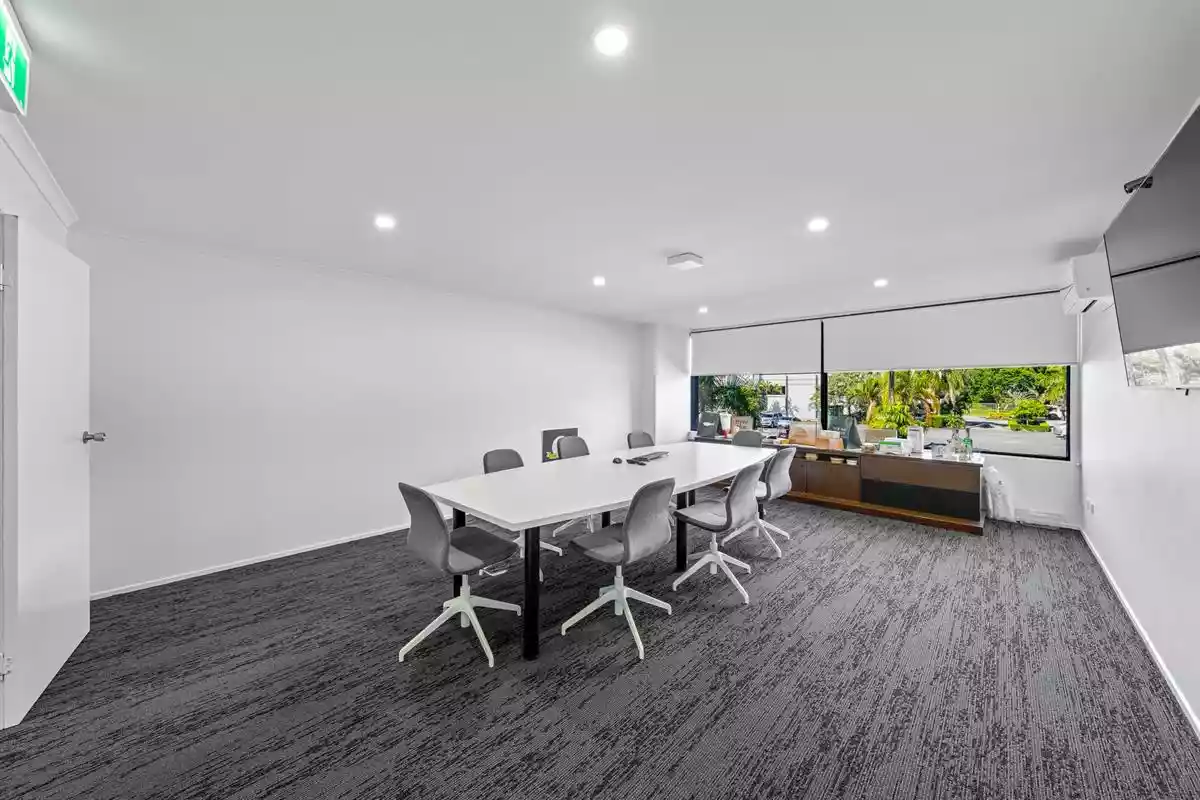 2/231 Holt Street