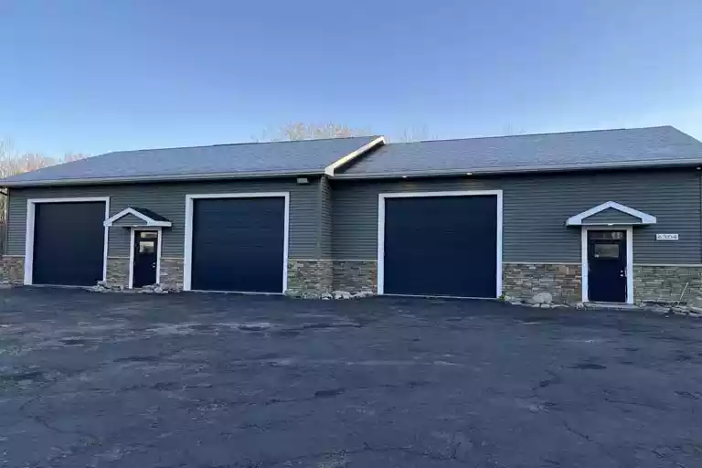 A1-6304 Monckton Drive-Bldg B