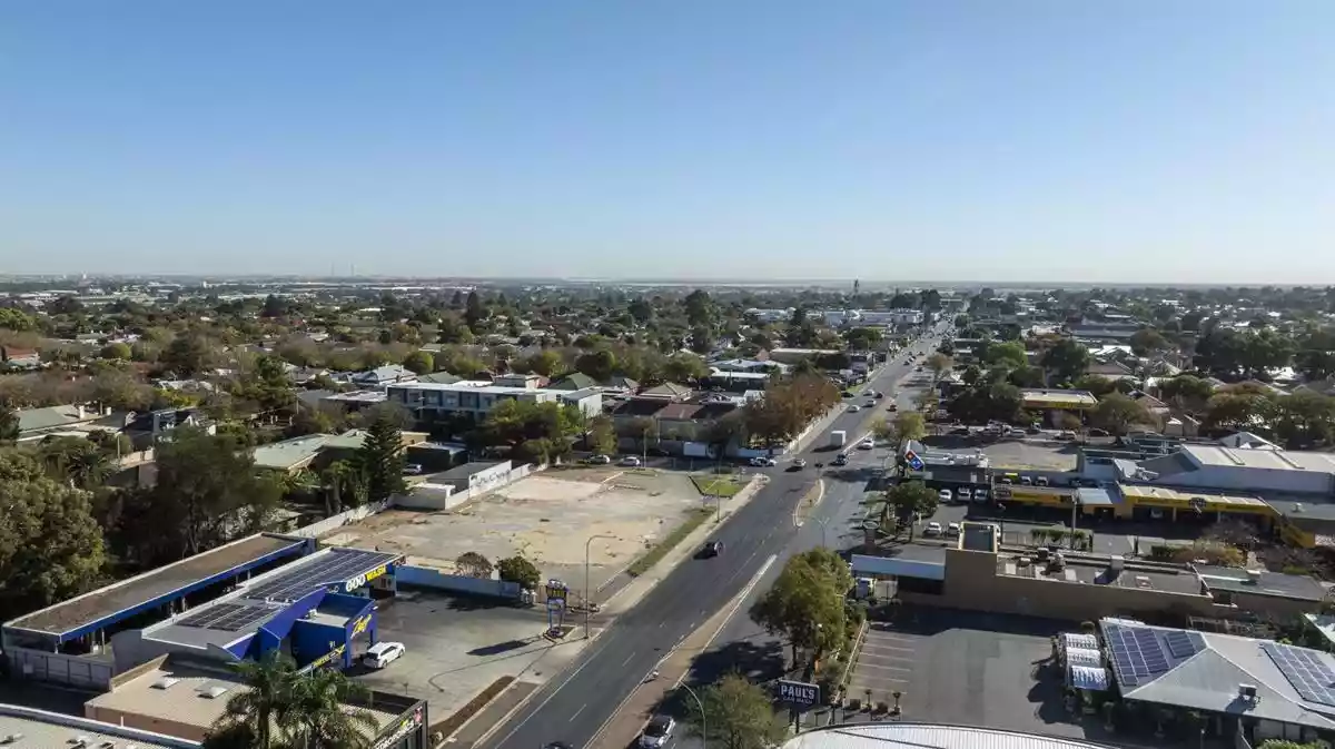 204-208 Main North Road