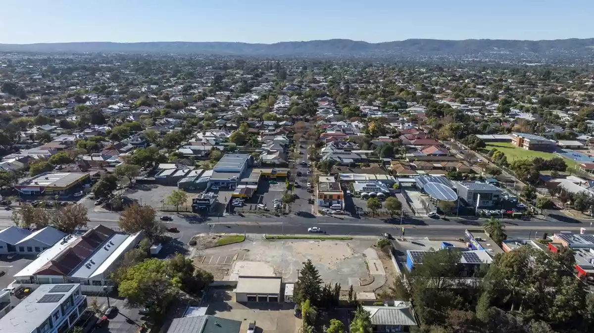 204-208 Main North Road