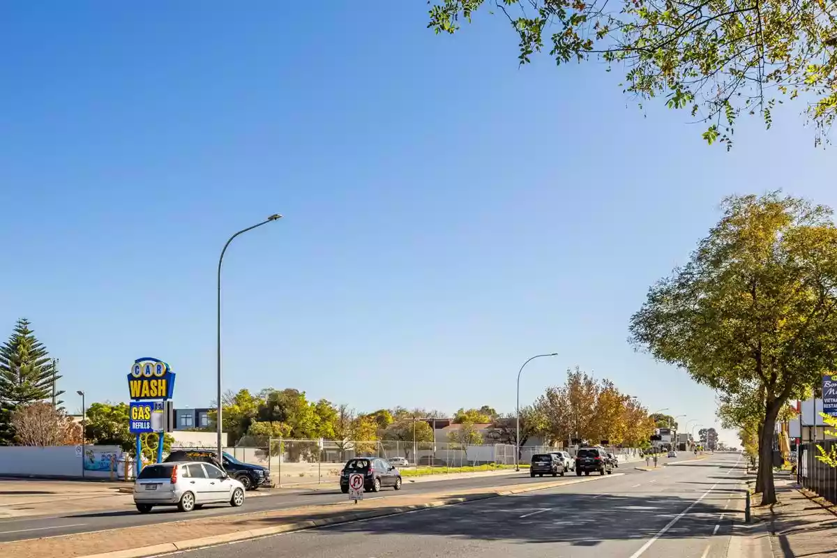 204-208 Main North Road