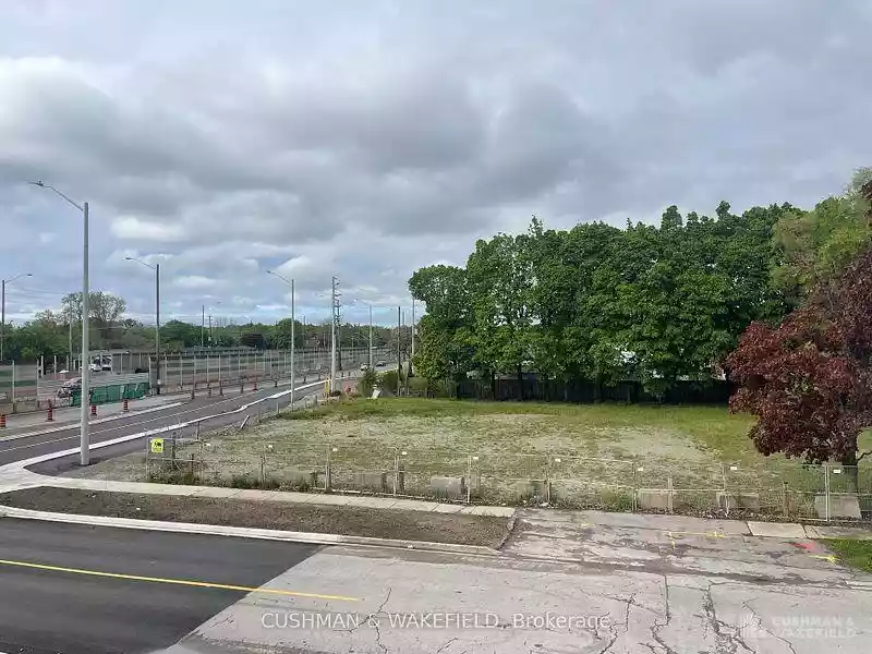 Mississauga - Land