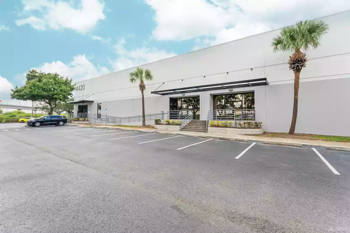 Tampa - Warehouse/Distribution