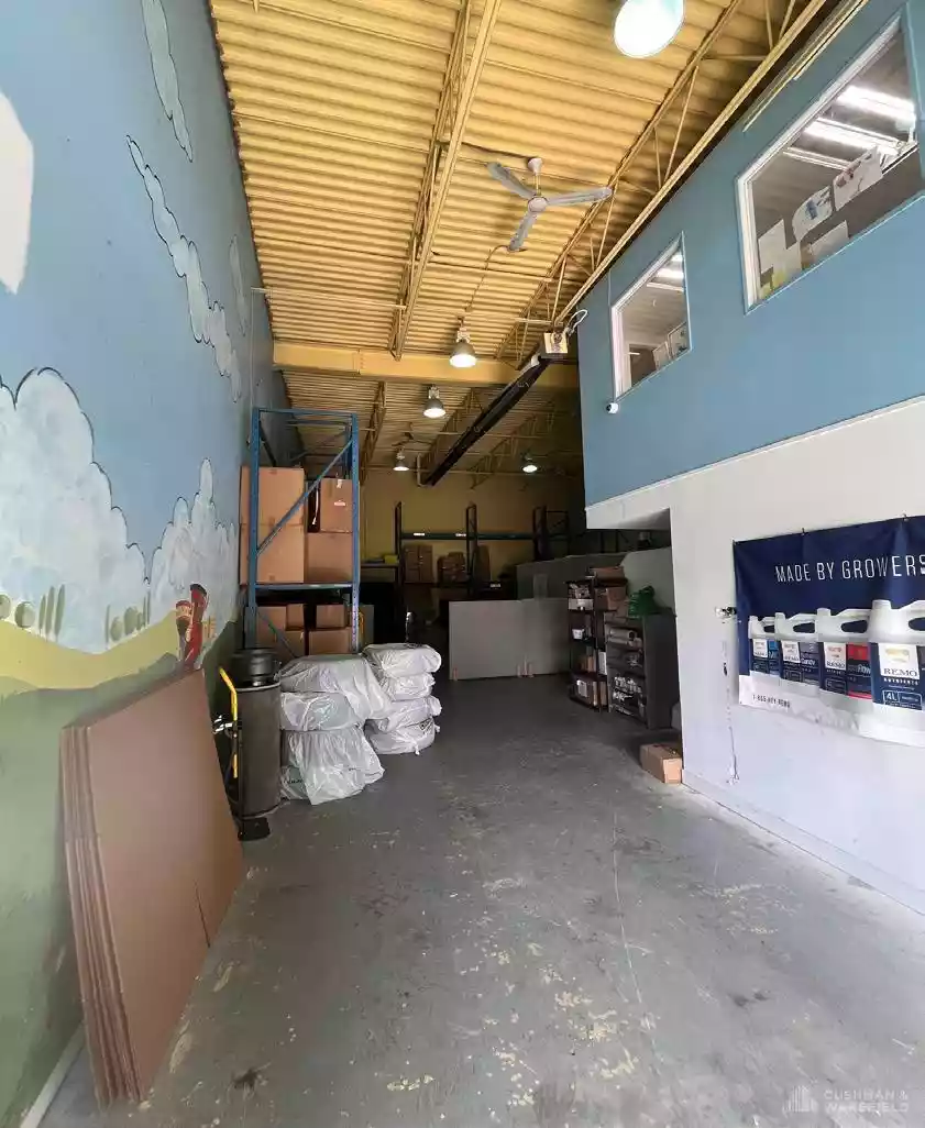 Maple Ridge - Warehouse/Distribution