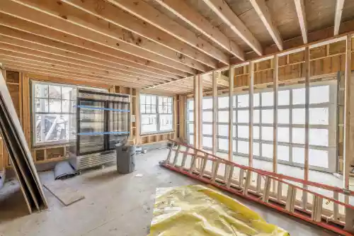 499 E Main Rd Middletown The Barn