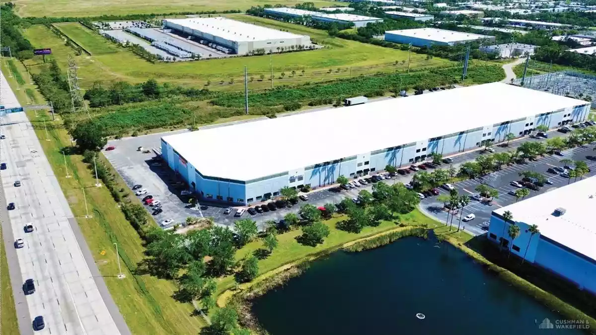 St. Petersburg - Warehouse/Distribution