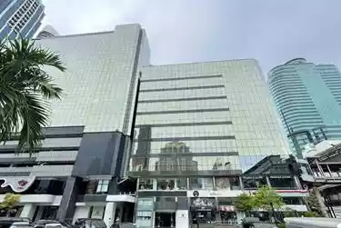 Maneeya Centre