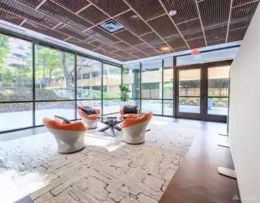 Columbia - Office