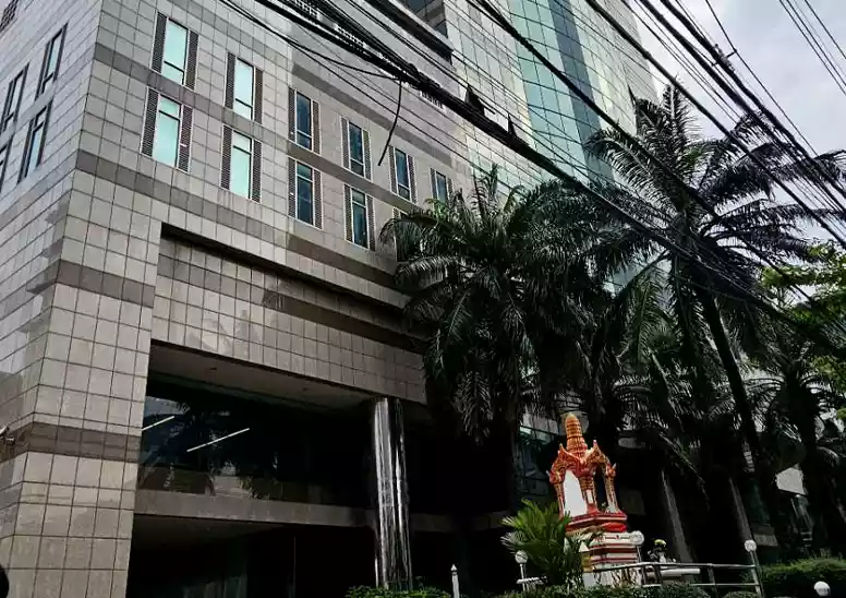 Saeng Thong Thani Tower