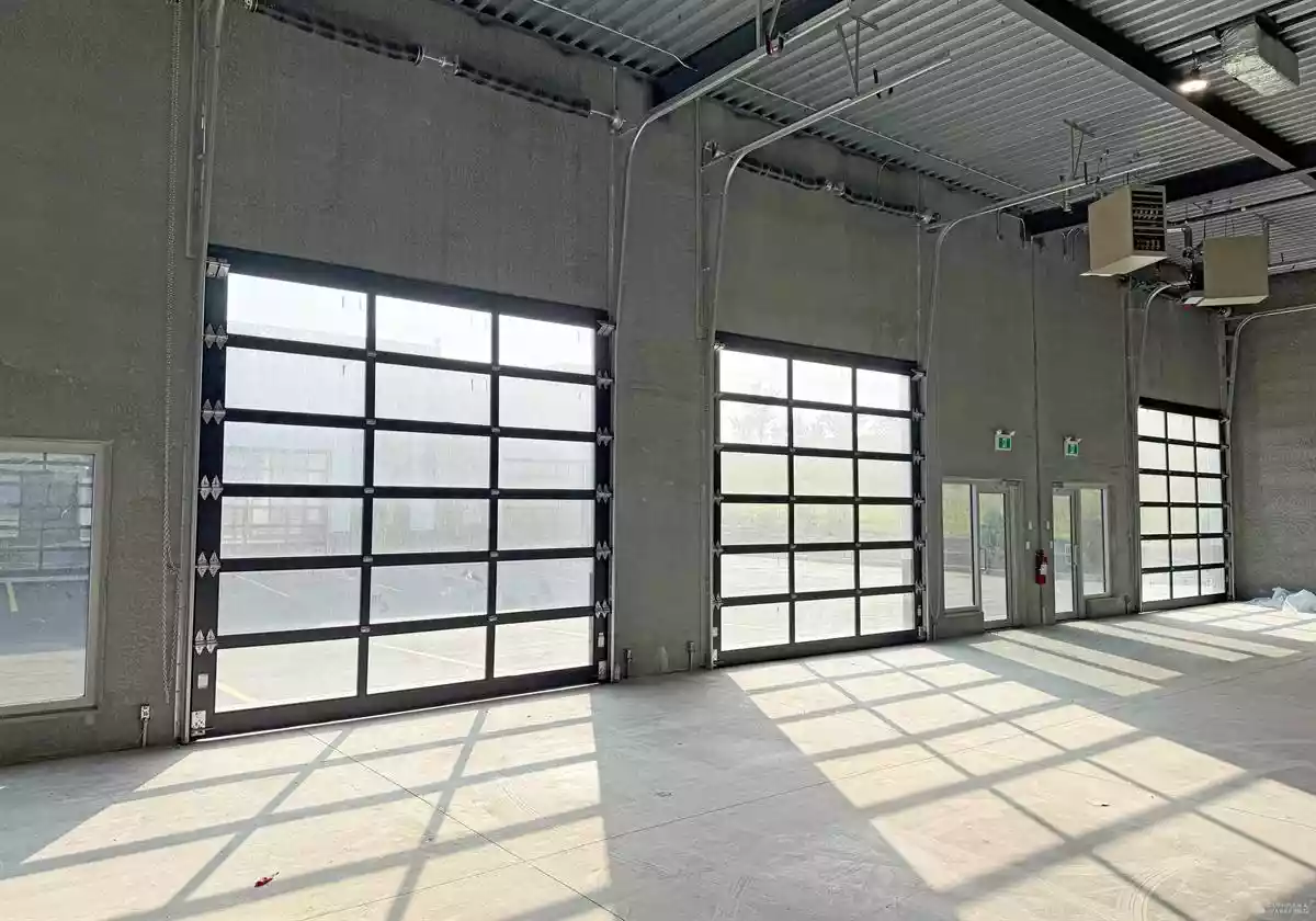 Okotoks - Warehouse/Distribution