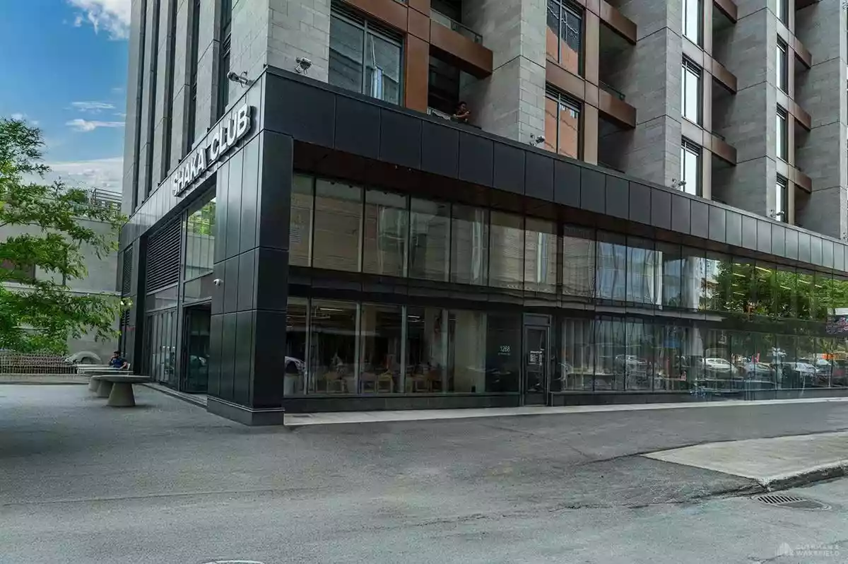 Montreal - Commercial