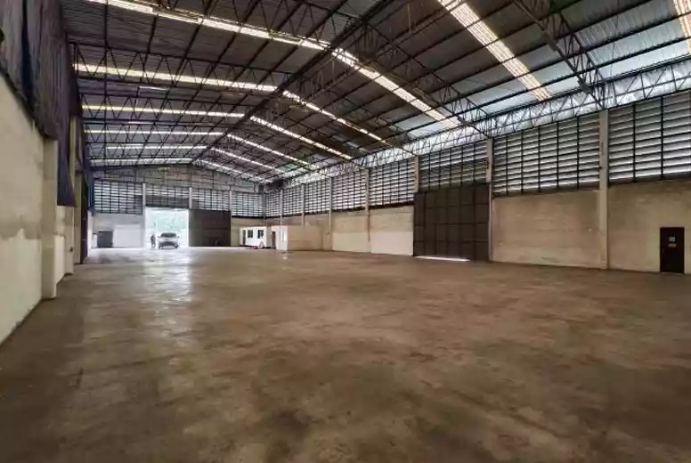  Warehouse for Lease 1,000 - 1,800 SQ.M. Near Laem Chabang Port, Chonburi
