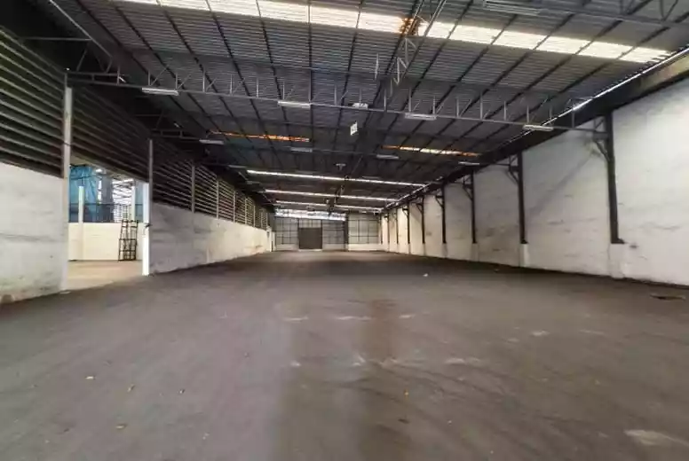  Warehouse for Lease 1,000 - 1,800 SQ.M. Near Laem Chabang Port, Chonburi