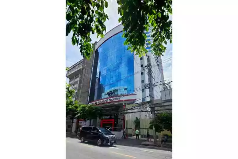 Skulthai Surawong Tower