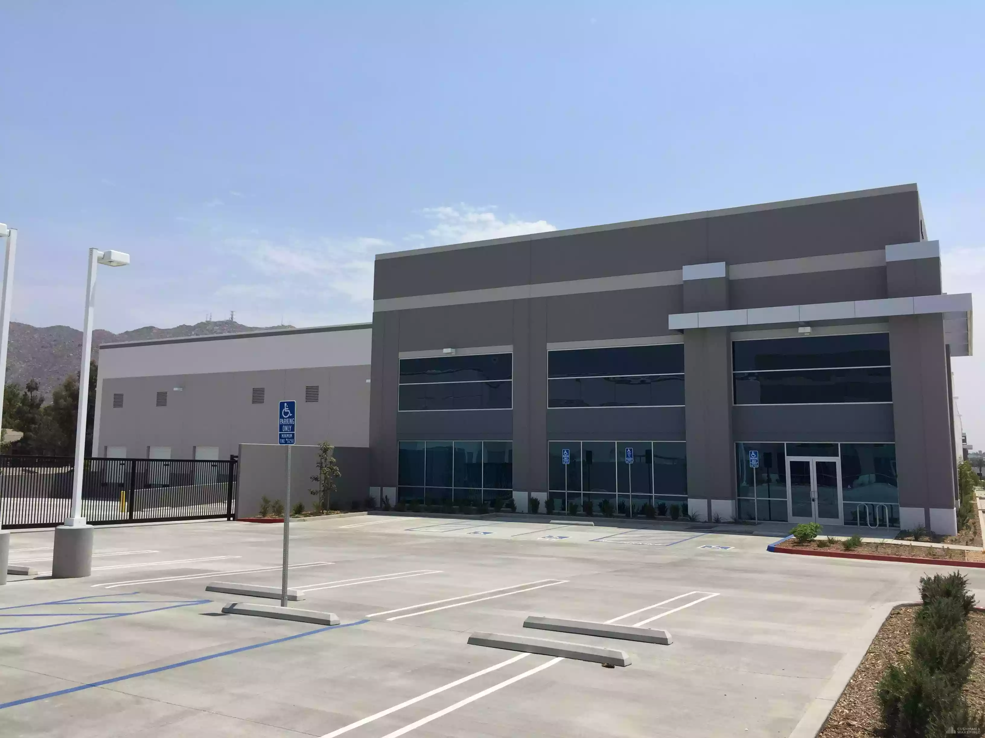 Riverside - Warehouse/Distribution