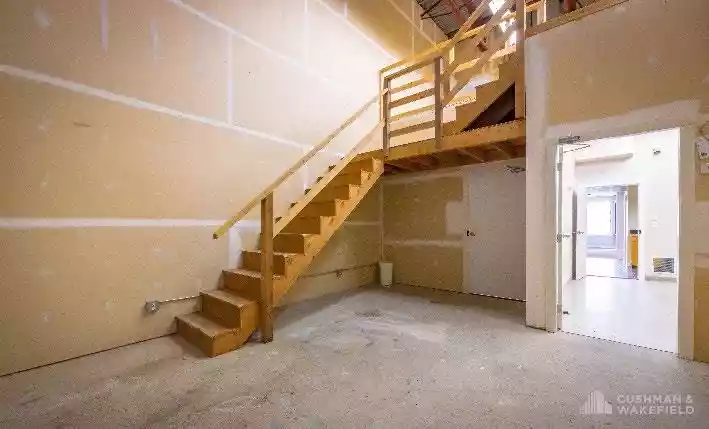 Burnaby - Warehouse/Distribution