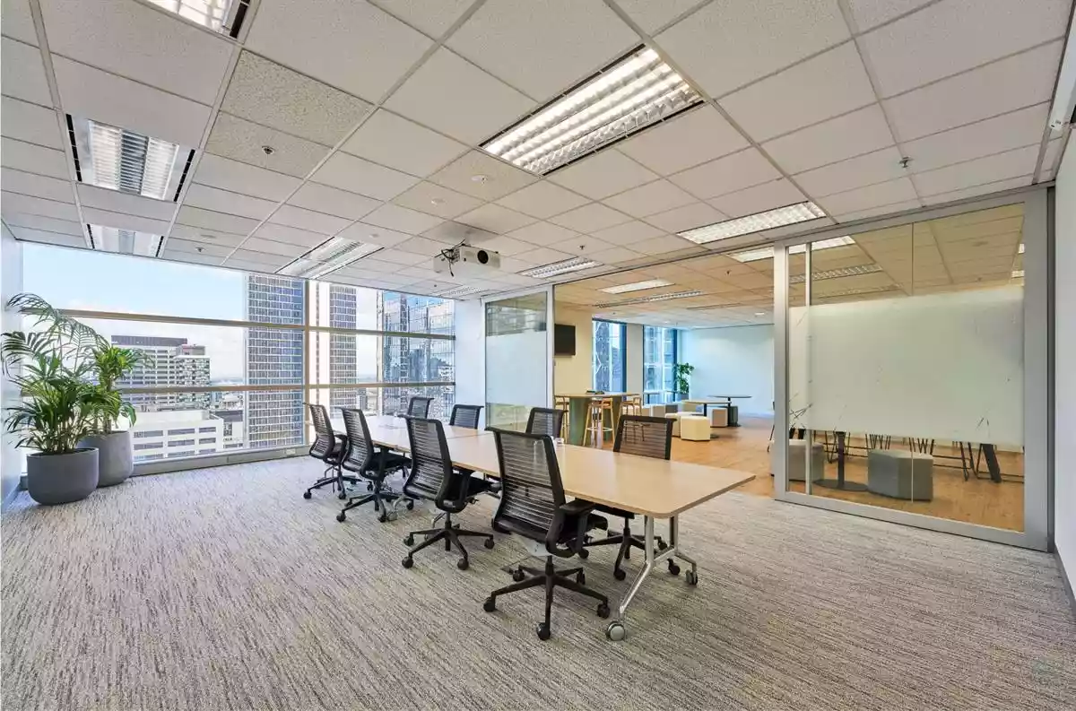 300 La Trobe St