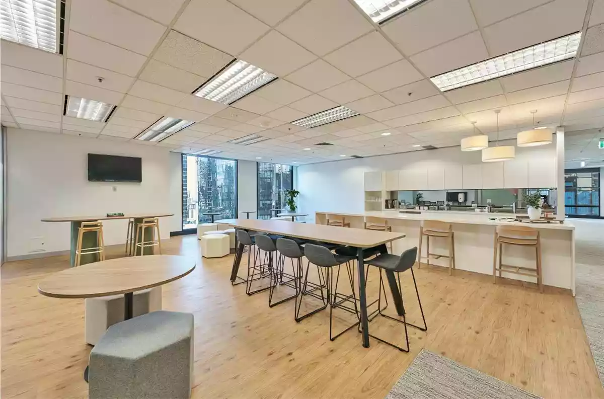 300 La Trobe St
