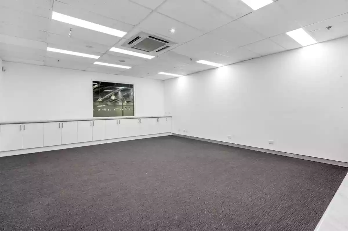73-75 Gipps St