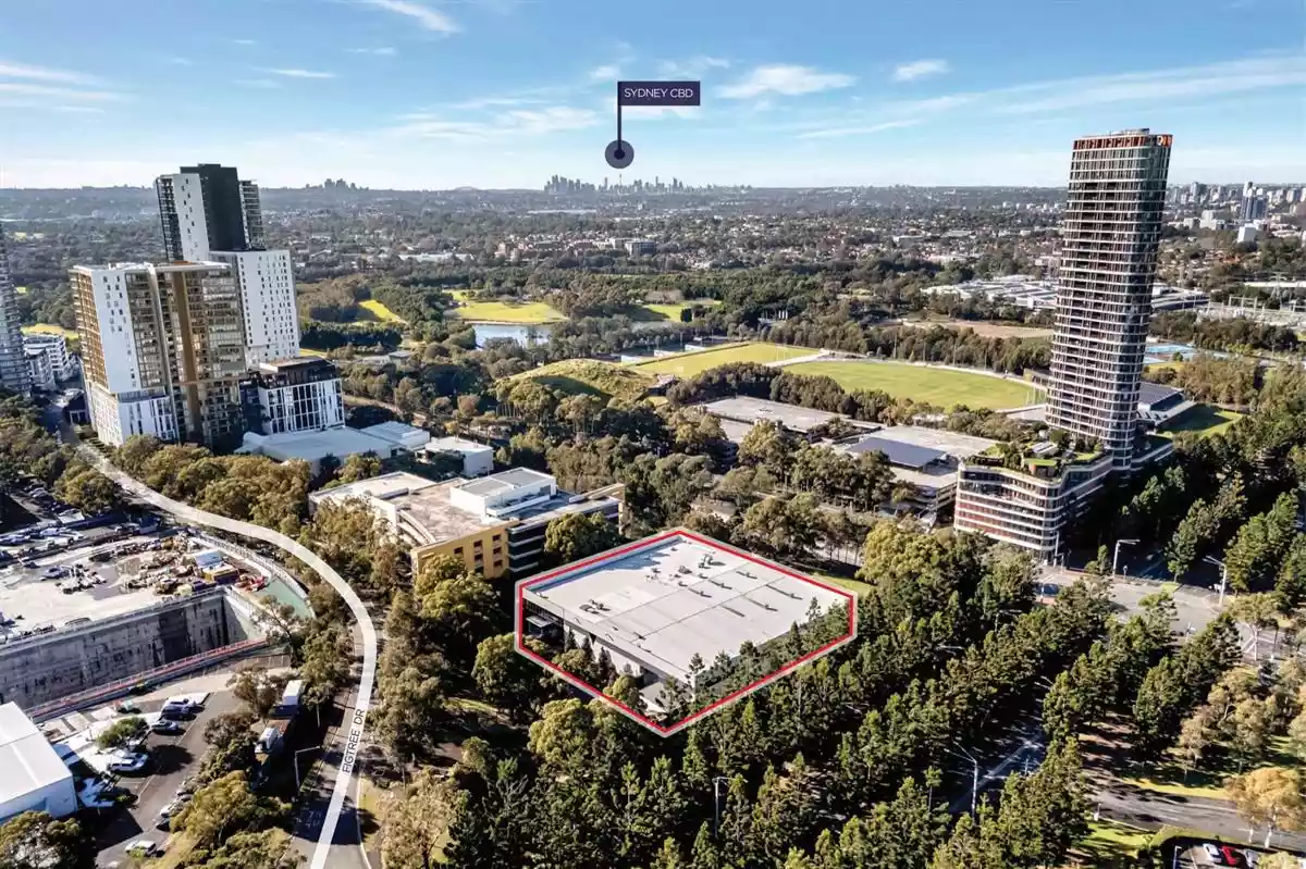 8 Figtree Drive
