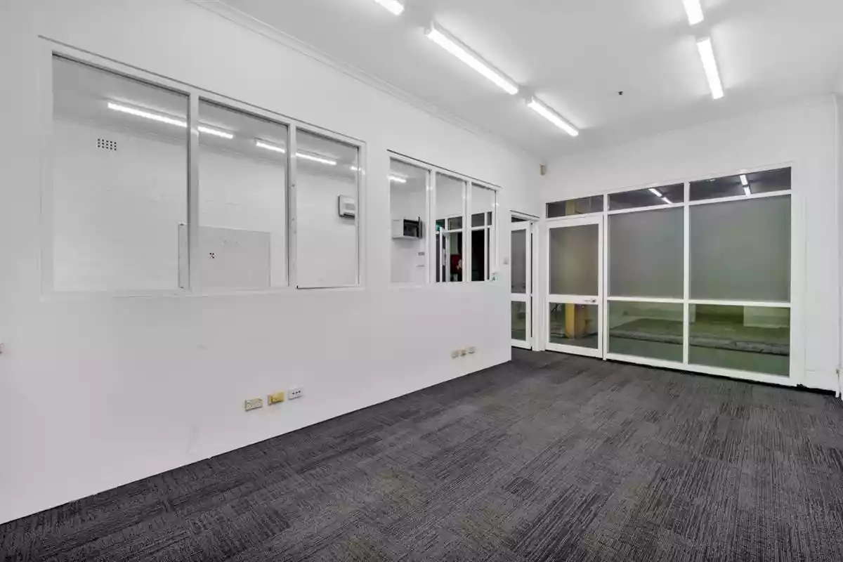 24 Salisbury Rd