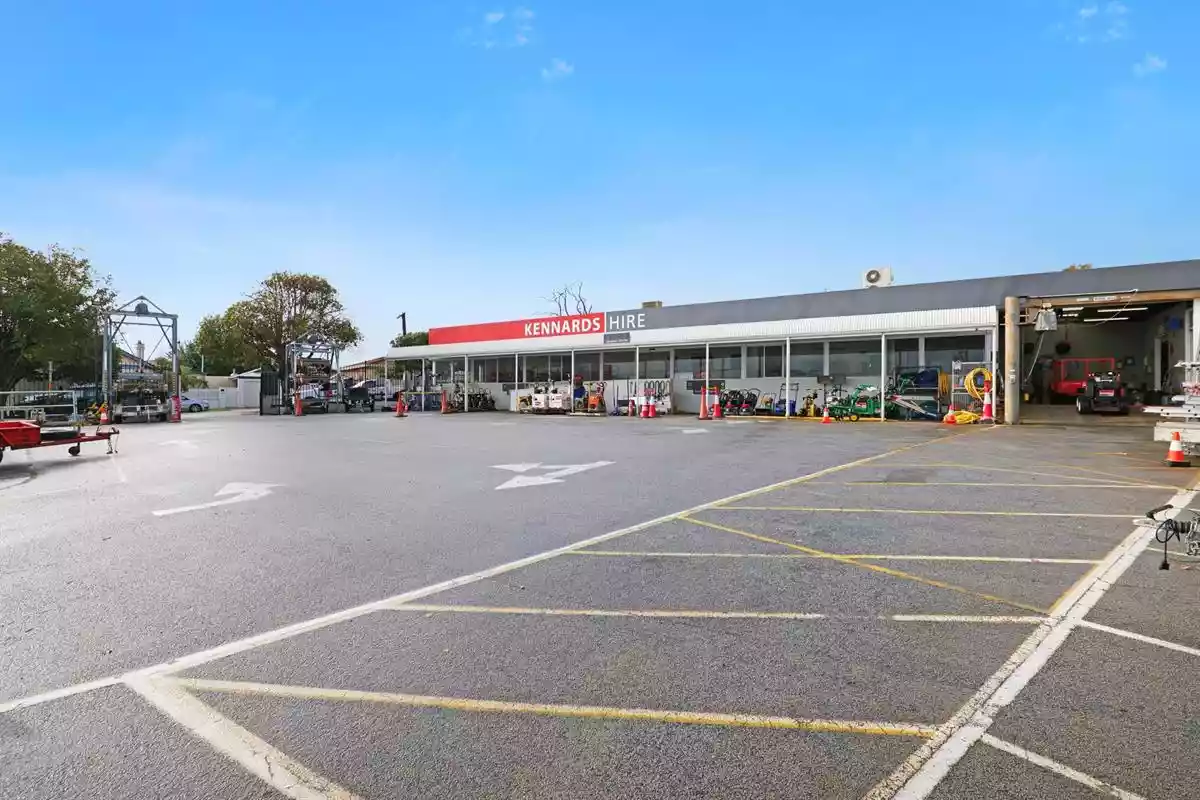 368-372 Charles Street