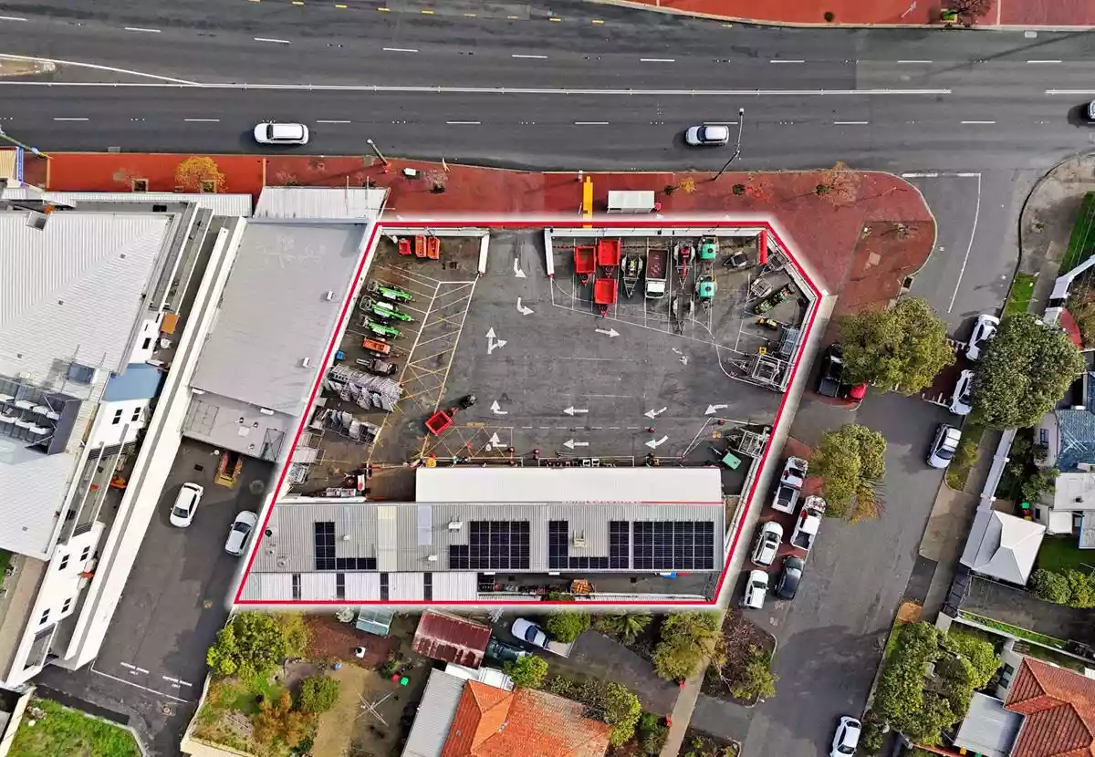 368-372 Charles Street