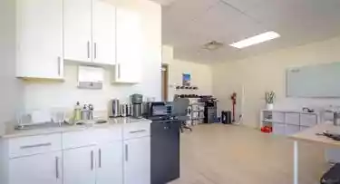 North Vancouver - Manufacturing