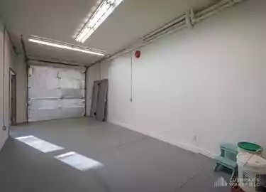 North Vancouver - Warehouse/Distribution