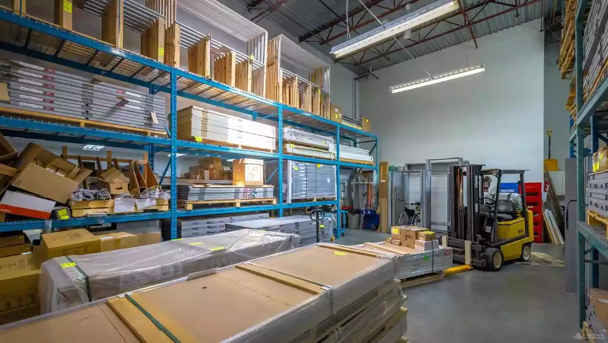 North Vancouver - Manufacturing