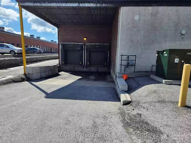 North York - Warehouse/Distribution