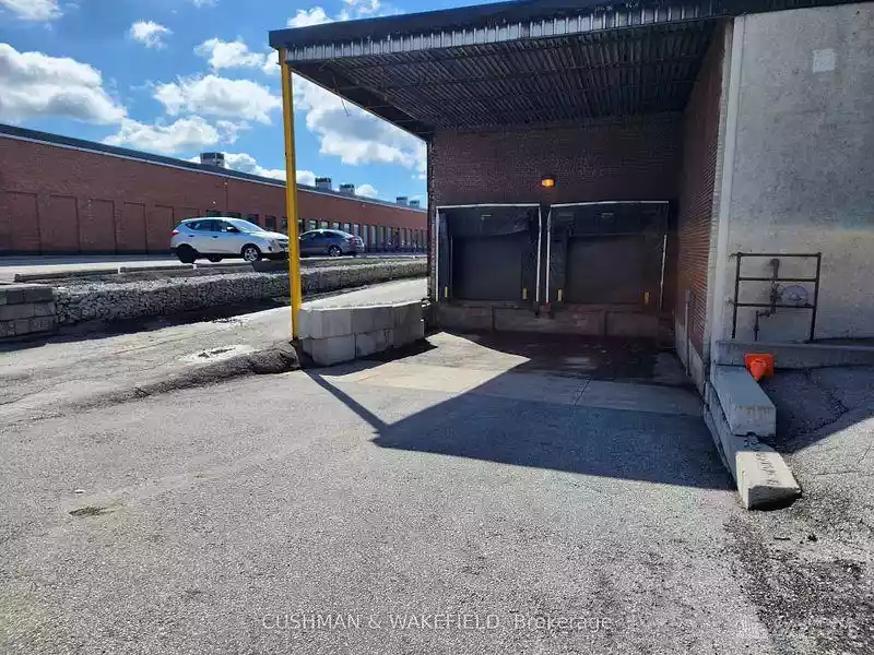 North York - Warehouse/Distribution