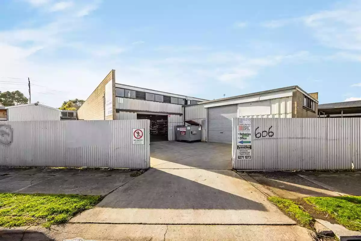 606 Port Road