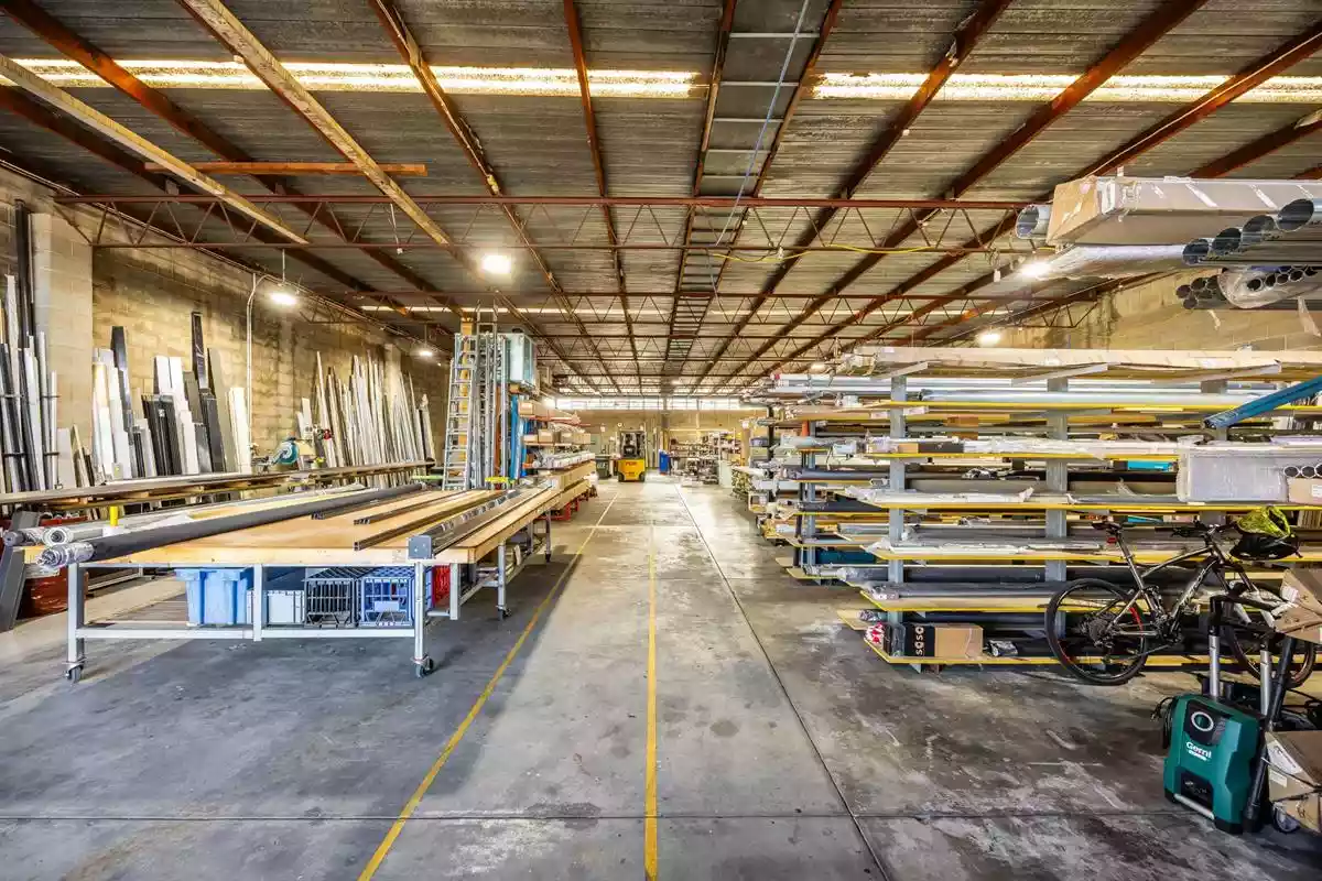 703 Rdc Warehouse Industrial/Warehouse Space For Sale 703 SQM Allenby Gardens 5009 | AU ...