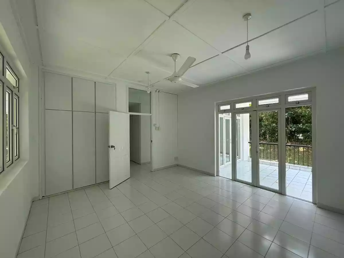8 Maidstone Road