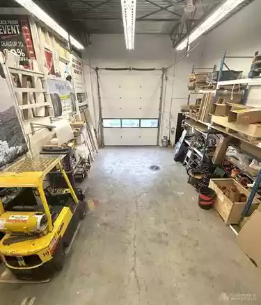 Burnaby - Warehouse/Distribution