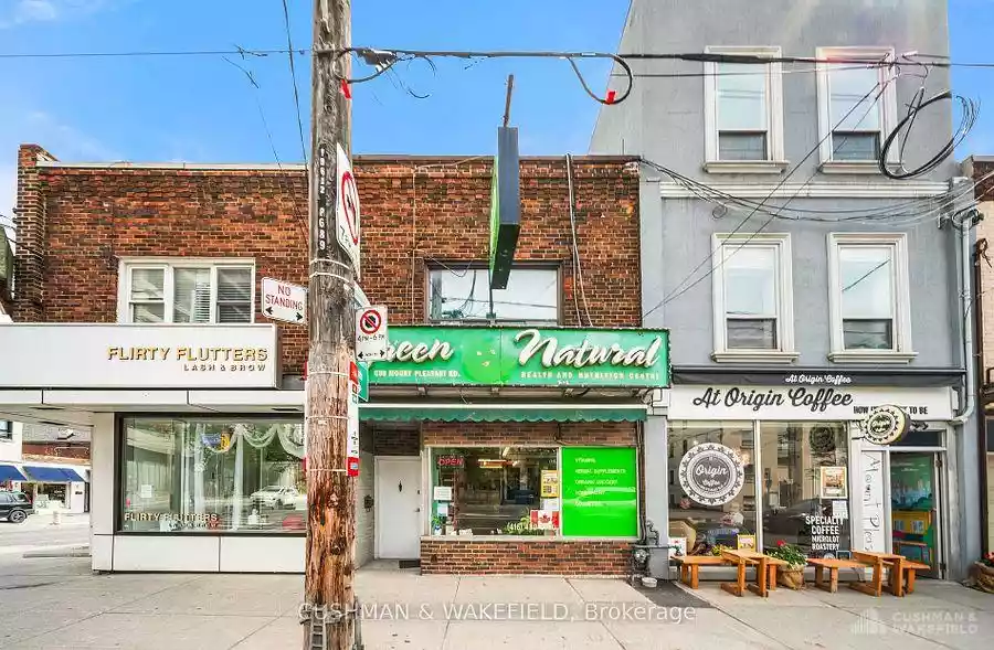 Toronto - Street Retail