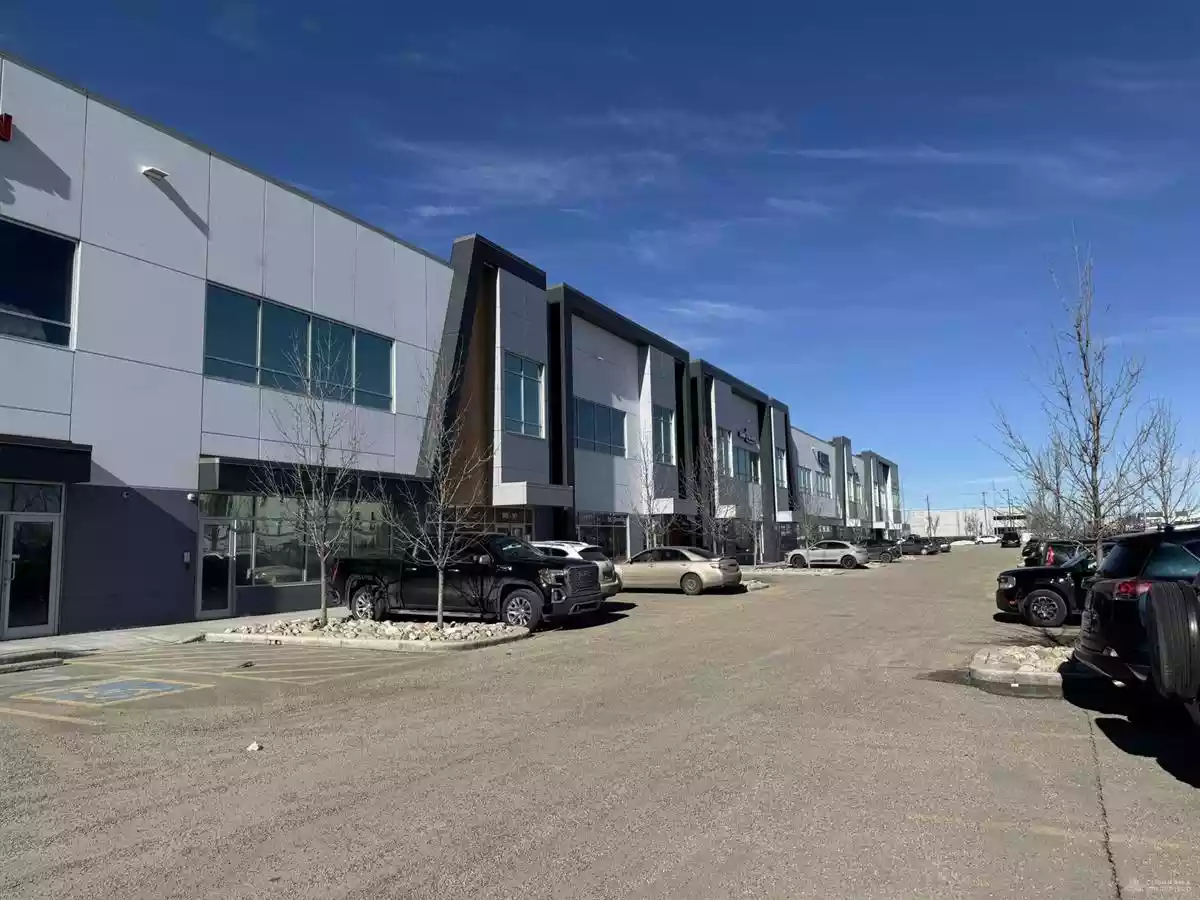 Calgary - Warehouse/Distribution
