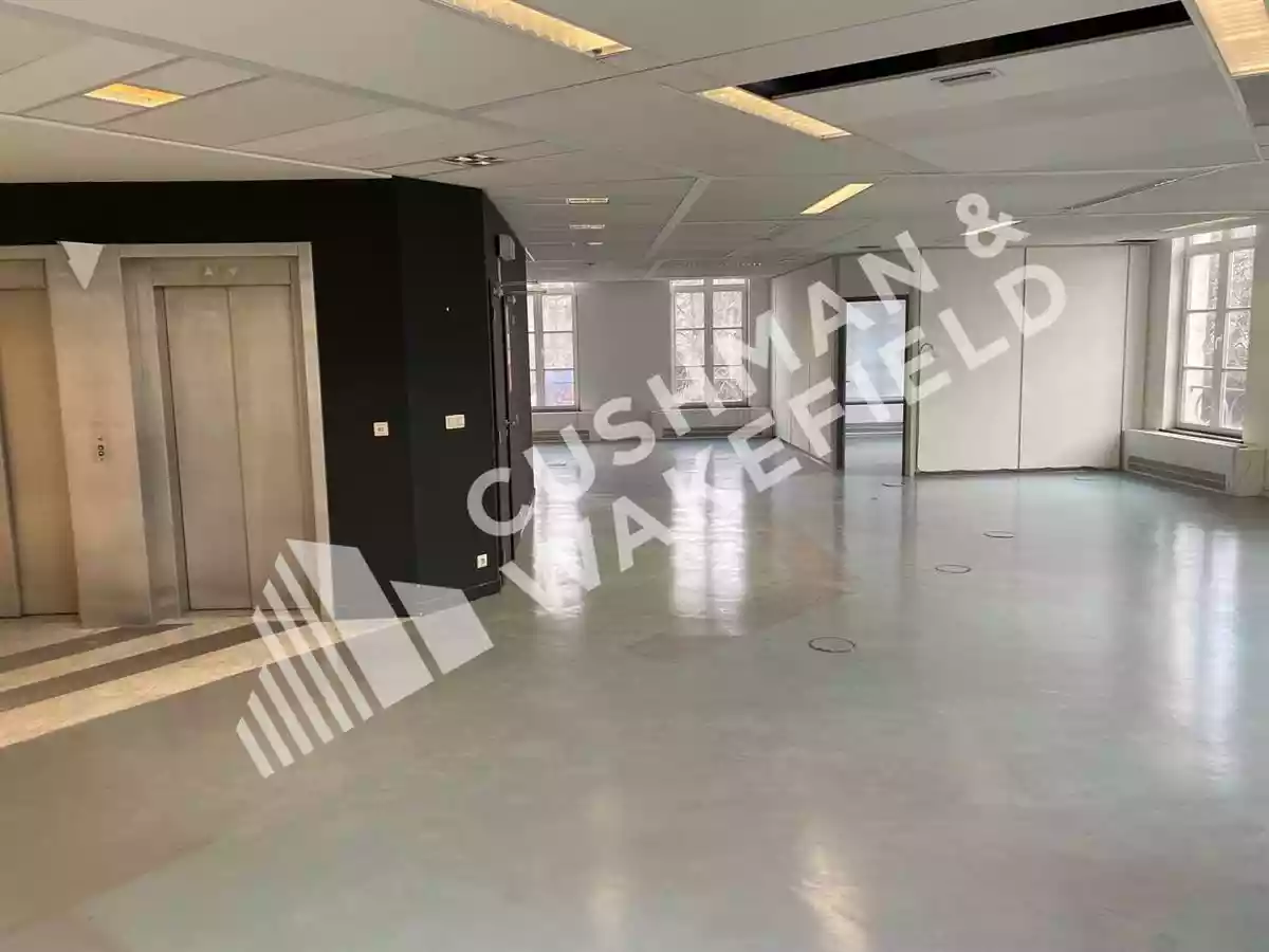 Place des Barricades, 1