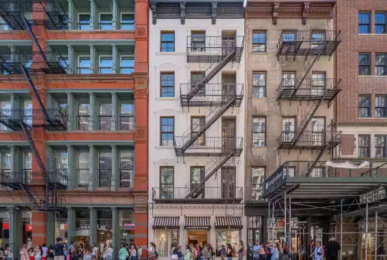 521 Broadway