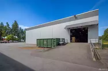 Coquitlam - Warehouse/Distribution