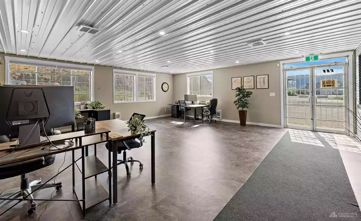 Kamloops - Warehouse/Distribution