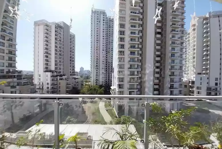 M3M Merlin, Sector 67 balcony