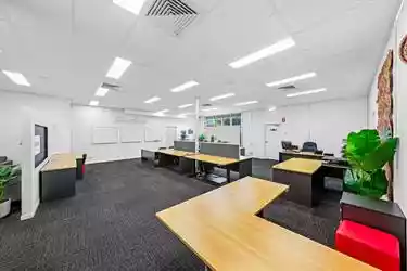 1&2/180 Northgate Road