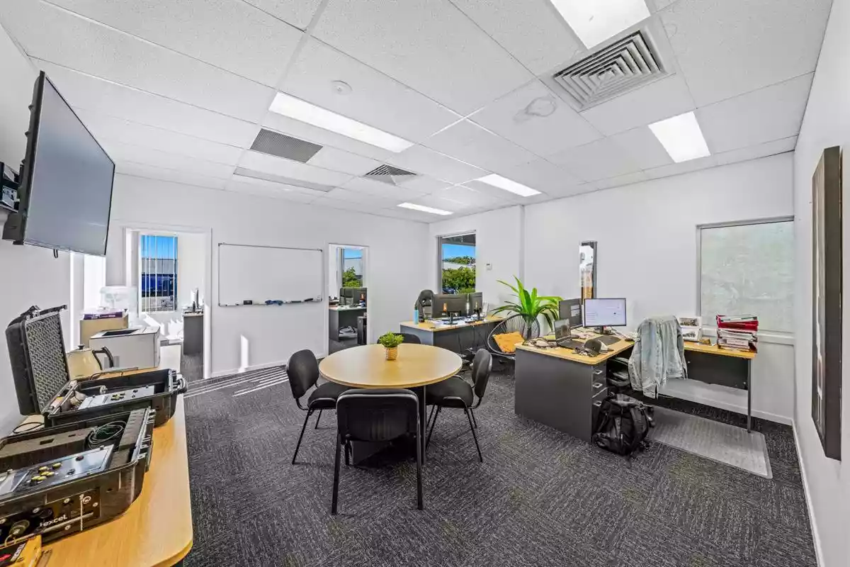 1&2/180 Northgate Road