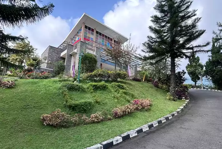 Hotel 3