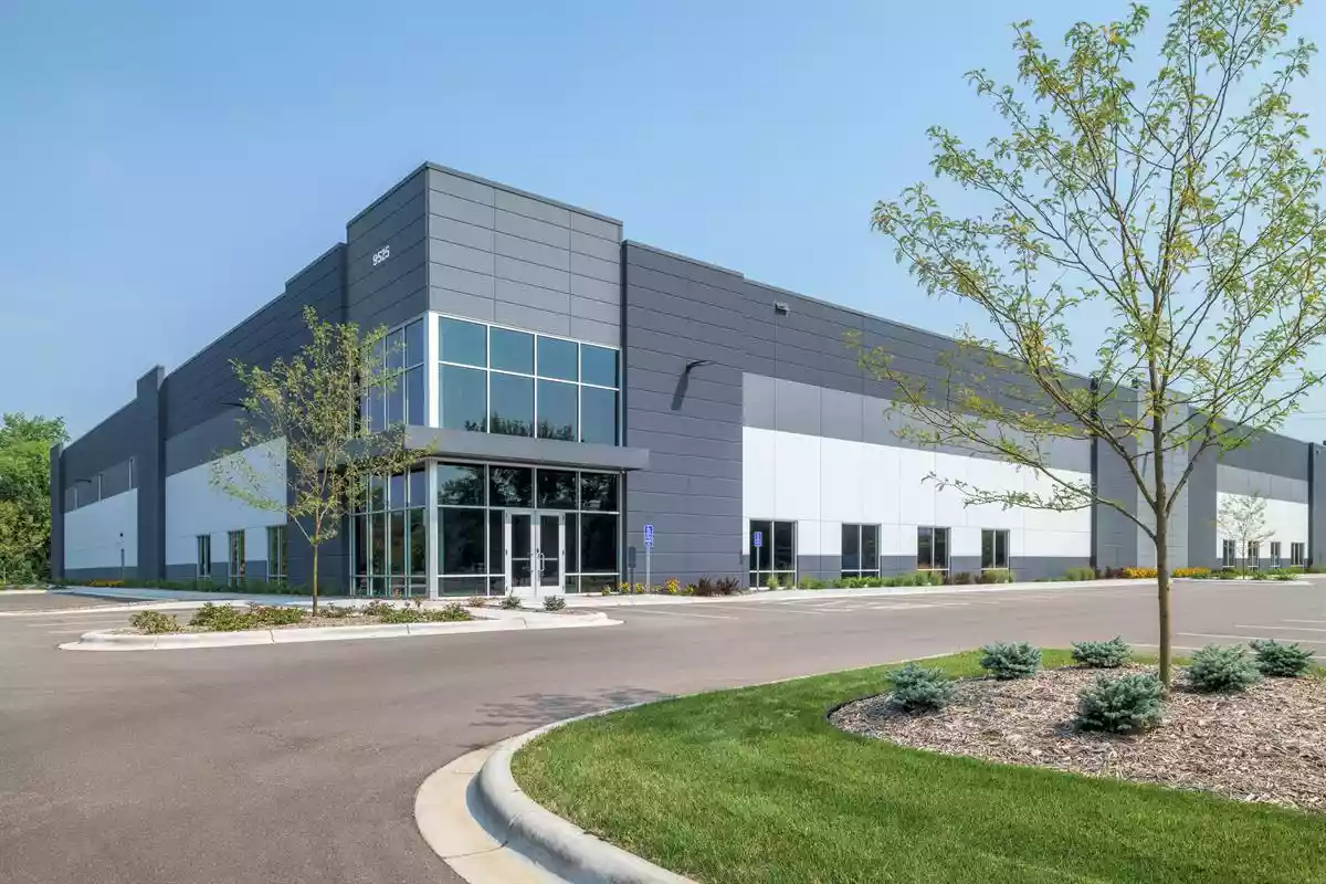 Coon Rapids - Warehouse/Distribution