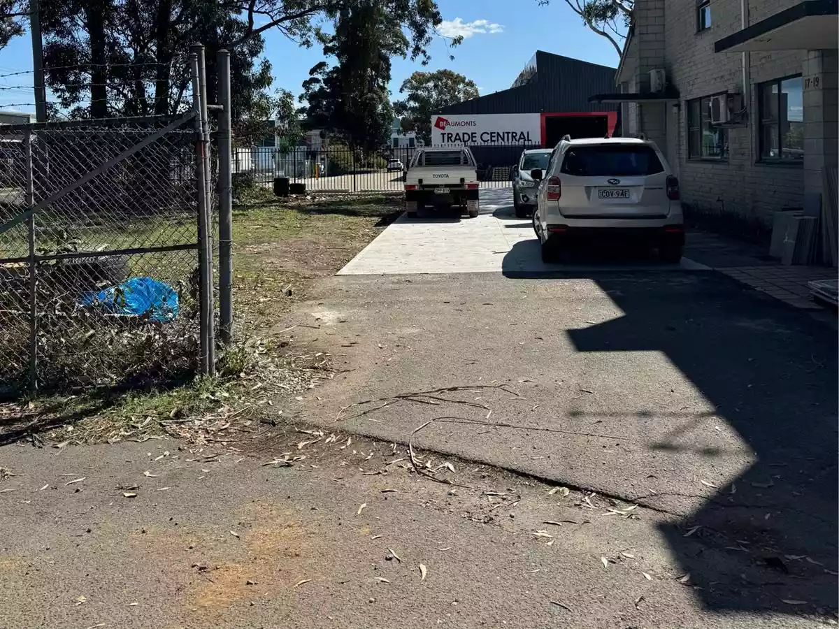 1/17-19 Pavesi Street